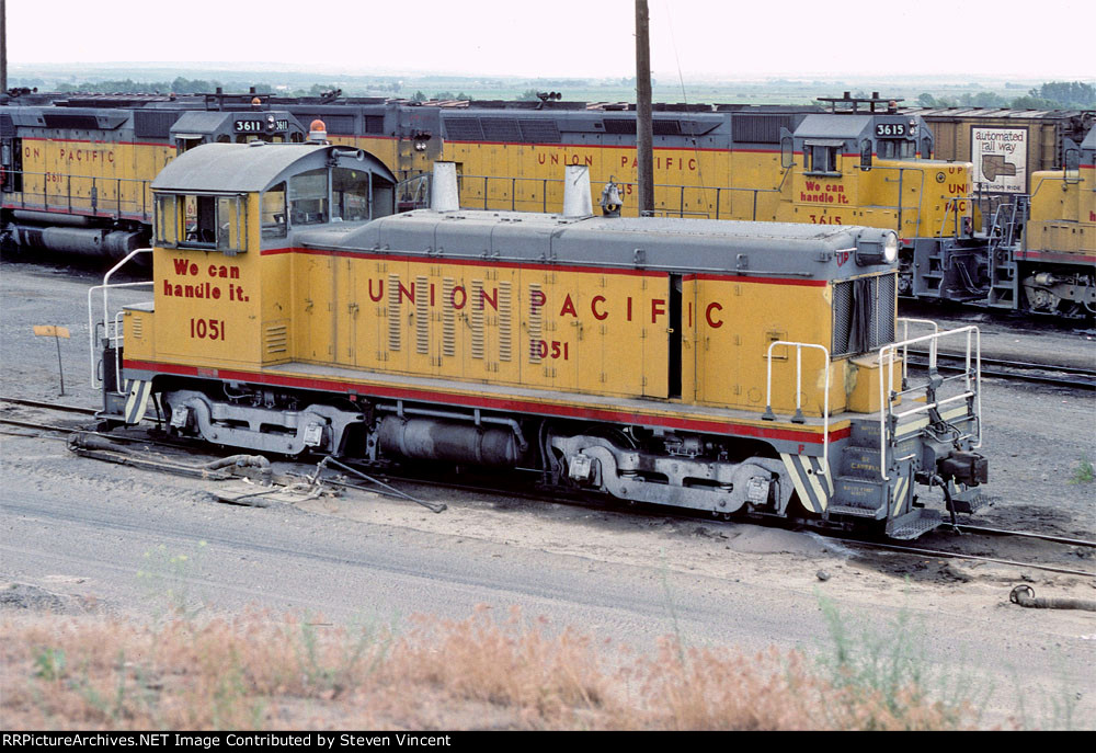 Union Pacific NW2 #1051